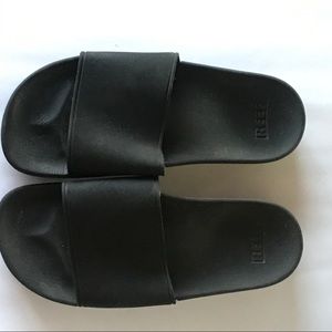 NEW Rubber REEF slide sandals. Size 8